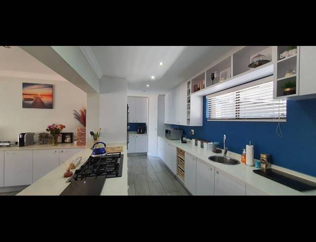 5 BEDROOM HOUSE FOR SALE IN ATLASVILLE